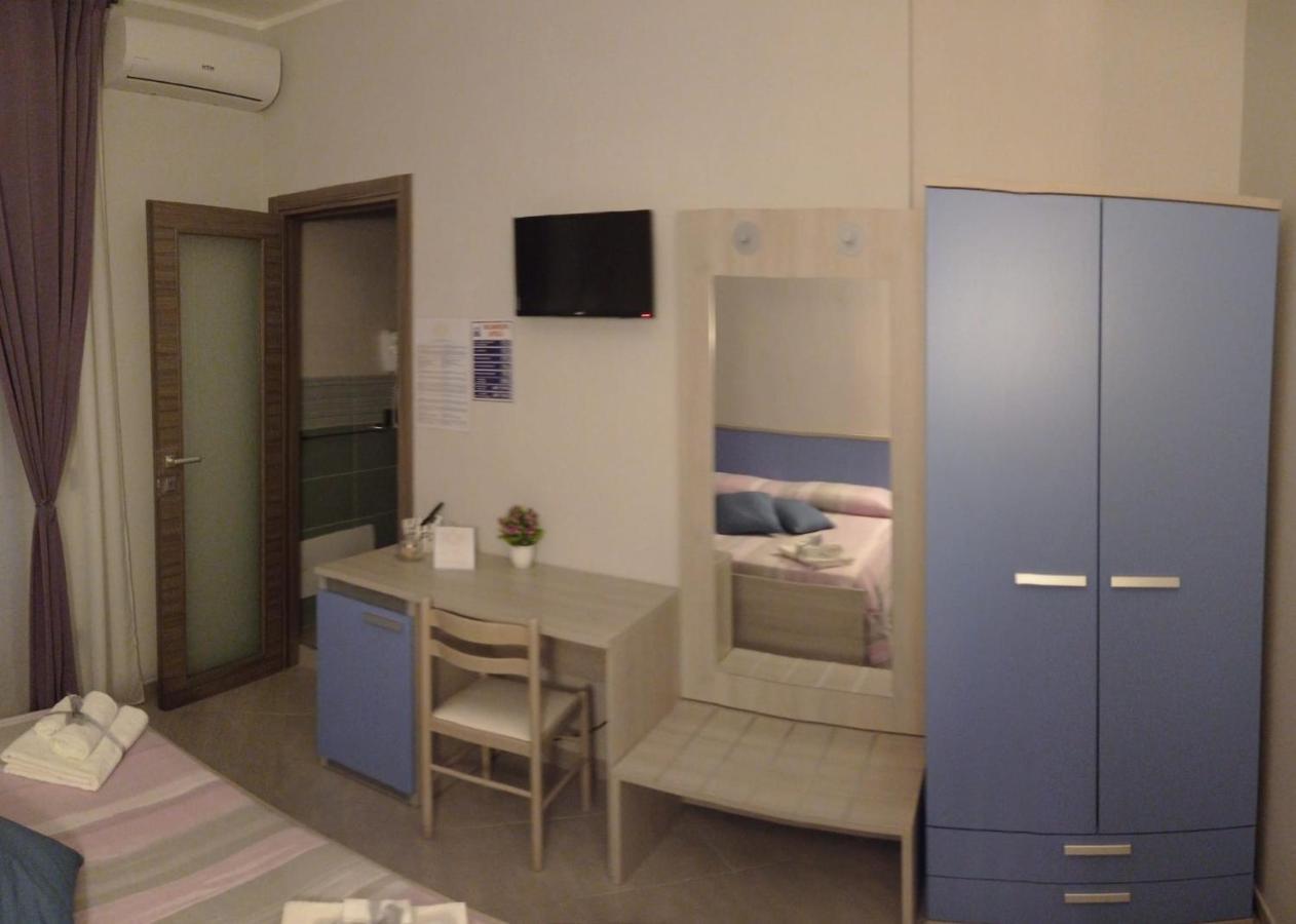 Affittacamere Borgata Marina Roseto Capo Spulico Exterior photo