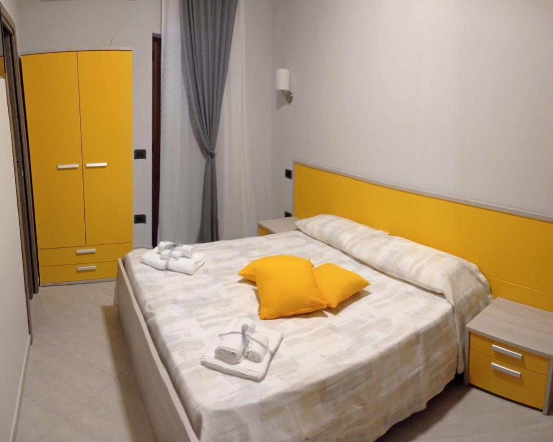 Affittacamere Borgata Marina Roseto Capo Spulico Exterior photo